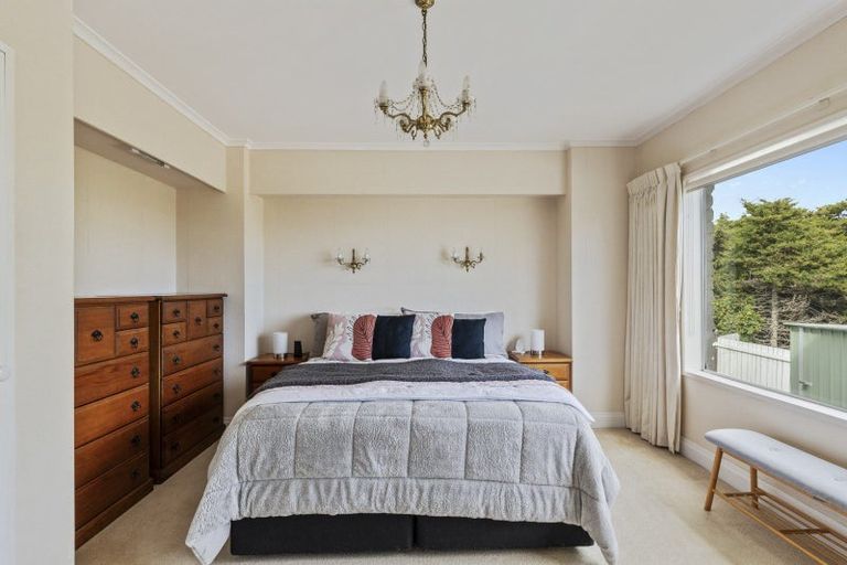 Photo of property in 188 Mangorei Road, Merrilands, New Plymouth, 4312