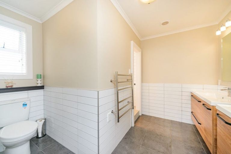 Photo of property in 2 Beau Lane, Feilding, 4702