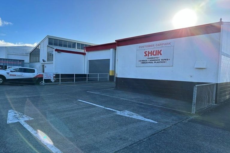 Photo of property in 336 Devon Street West, New Plymouth, 4310