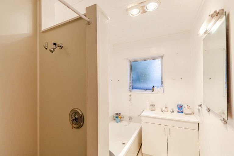 Photo of property in 31 Skerrett Crescent, Tamatea, Napier, 4112