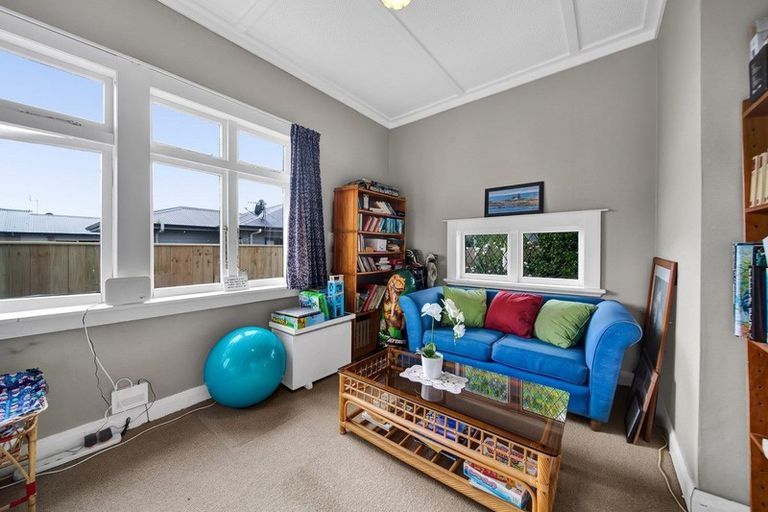 Photo of property in 7 Disraeli Street, Hawera, 4610