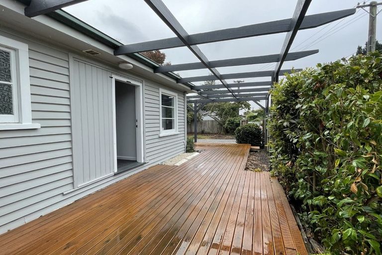 Photo of property in 1/25 Aorangi Road, Bryndwr, Christchurch, 8053