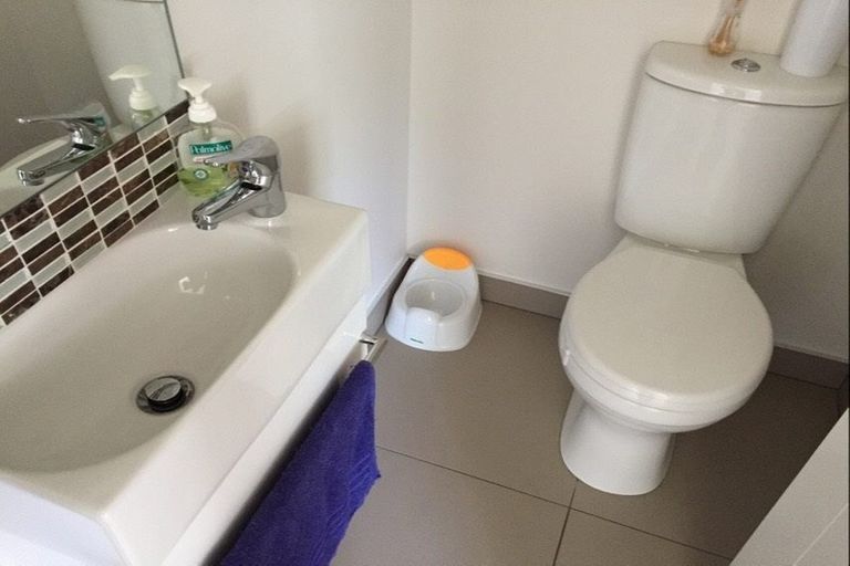 Photo of property in 49 Maylee Crescent, Gulf Harbour, Whangaparaoa, 0930