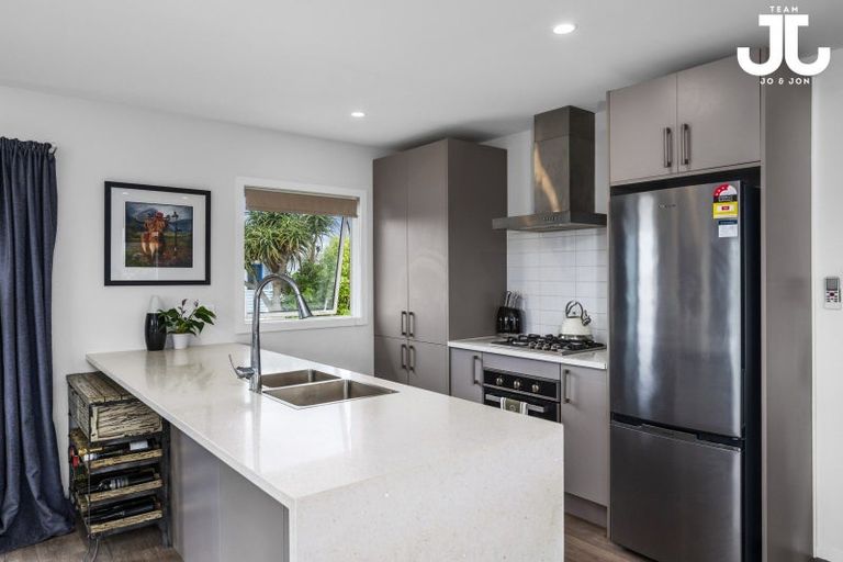 Photo of property in 28a Alverstoke Road, Parkvale, Tauranga, 3112