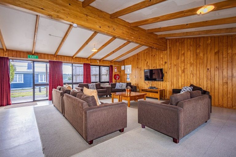 Photo of property in Atisa Lodge, 40 Carroll Street, National Park, Owhango, 3989
