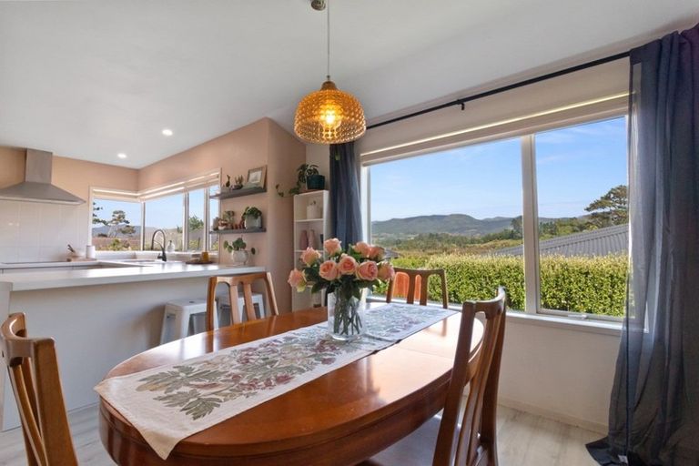 Photo of property in 14 Riverside Place, Katikati, 3129