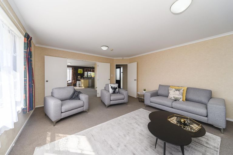 Photo of property in 4 Boston Parade, Kelvin Grove, Palmerston North, 4414