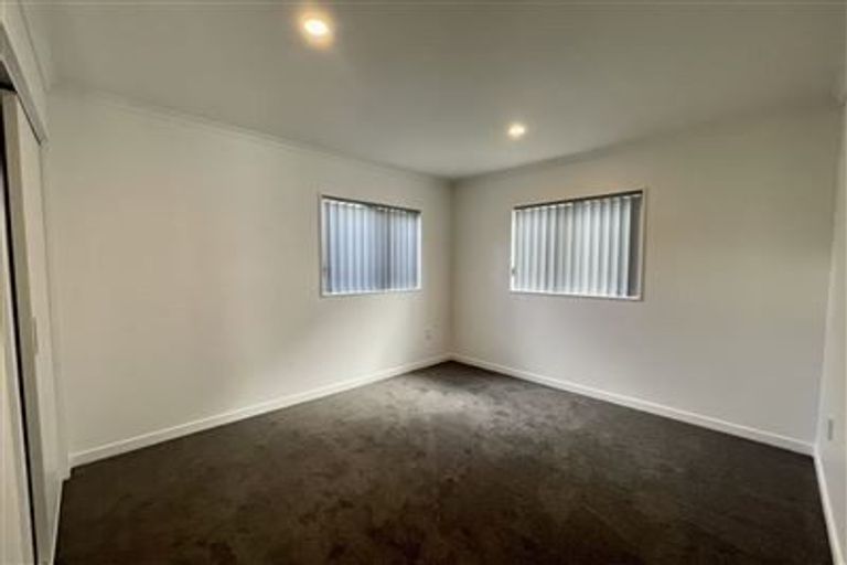 Photo of property in 271c Te Atatu Road, Te Atatu South, Auckland, 0610