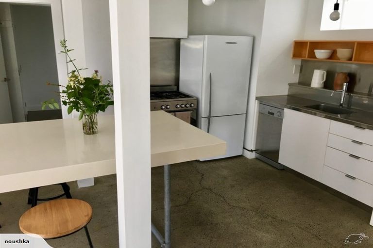 Photo of property in 32 Aro Street, Aro Valley, Wellington, 6021