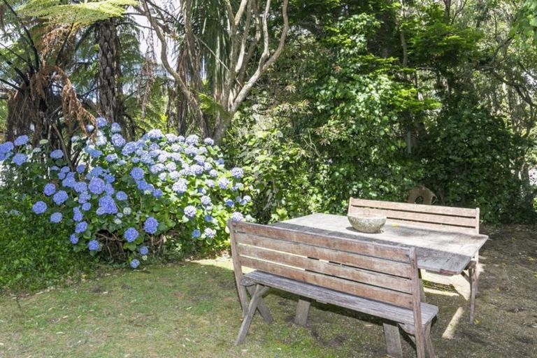 Photo of property in 160 Parkvale Road, Karori, Wellington, 6012