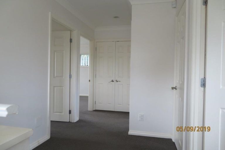 Photo of property in 3a Trelawn Place, Cockle Bay, Auckland, 2014