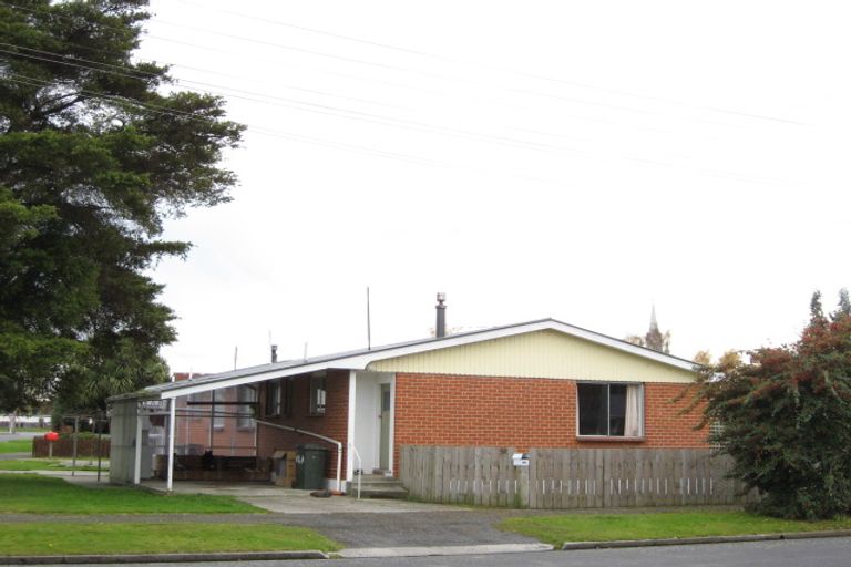 Photo of property in 10 Queen Street, Milton, 9220