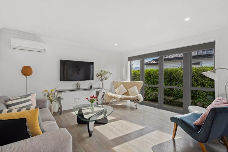 Photo of property in 11 Stone Walls Terrace, Lower Shotover, Queenstown, 9304