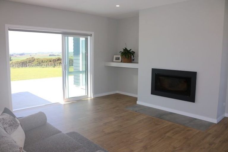 Photo of property in 83 View Road, Halcombe, Feilding, 4779