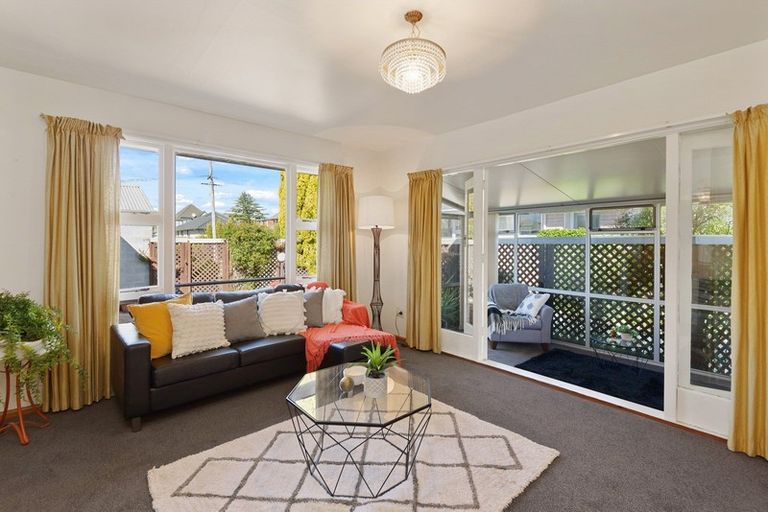 Photo of property in 14 Coniston Avenue, Ilam, Christchurch, 8041