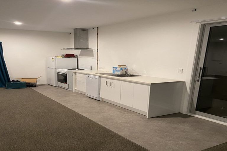 Photo of property in 30 Beach Road, North New Brighton, Christchurch, 8083