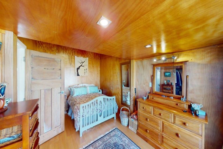 Photo of property in 115 Rua Avenue, Waitarere Beach, Levin, 5510