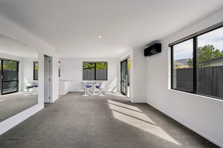 Photo of property in 2 Wicklow Street, Cromwell, 9310