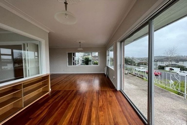 Photo of property in 12 Quebec Road, Milford, Auckland, 0620