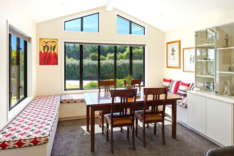 Photo of property in 34 Titoki Road, Waikanae Beach, Waikanae, 5036
