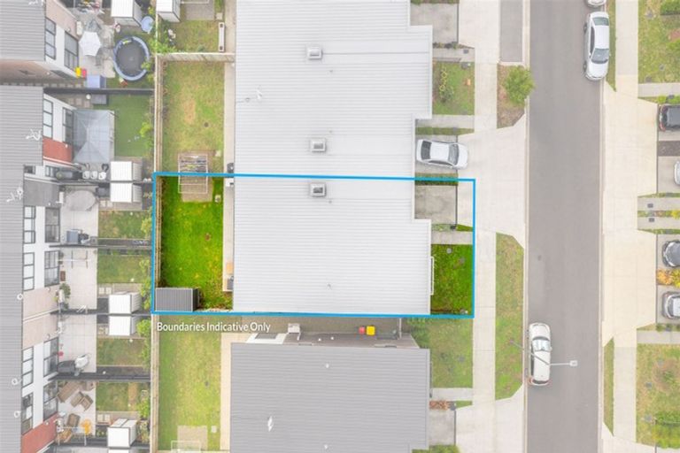 Photo of property in 24 Vincent Mcgrath Crescent, Swanson, Auckland, 0614