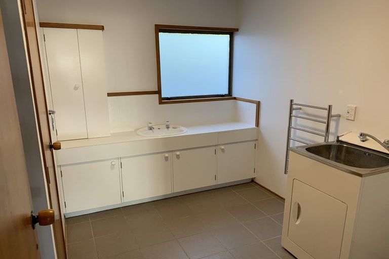 Photo of property in 1/85 Hebron Road, Waiake, Auckland, 0630