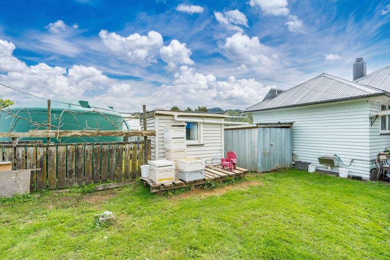 Photo of property in 15 Williams Avenue, Ohura, 3926