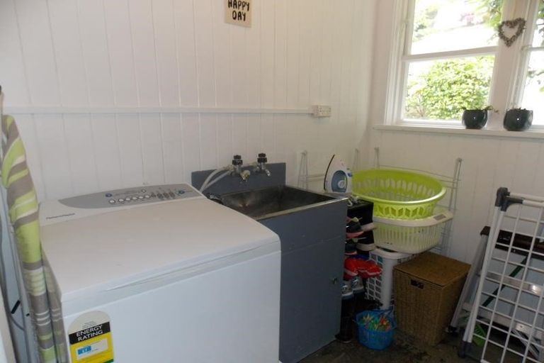 Photo of property in 18a Montgomery Avenue, Karori, Wellington, 6012