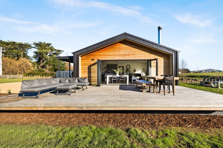 Photo of property in 2480 Kahuranaki Road, Elsthorpe, Havelock North, 4295