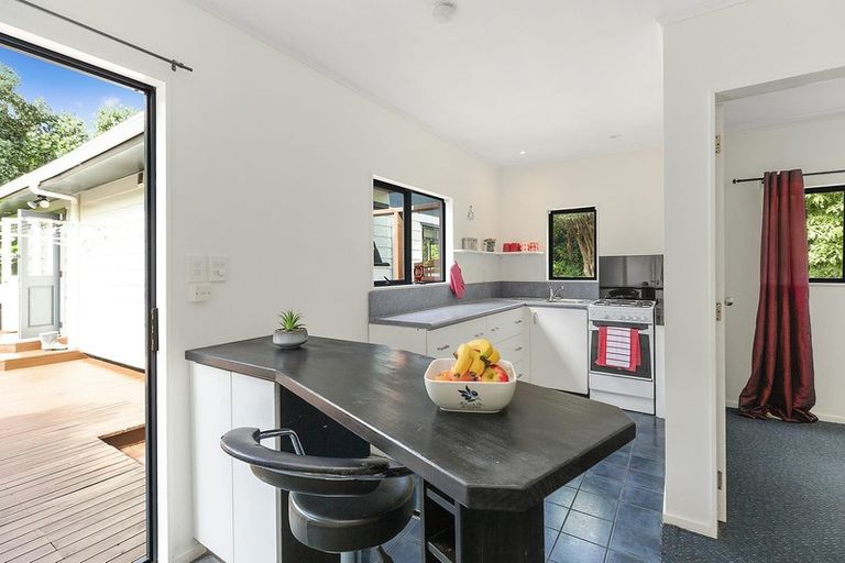 Photo of property in 30 Whanake Street, Titahi Bay, Porirua, 5022