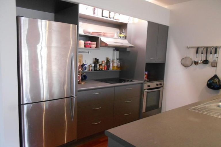 Photo of property in St Peters Apartments, 6e/192 Willis Street, Te Aro, Wellington, 6011