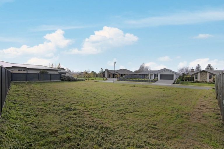 Photo of property in 4 Puketutu Grove, Motueka, 7120