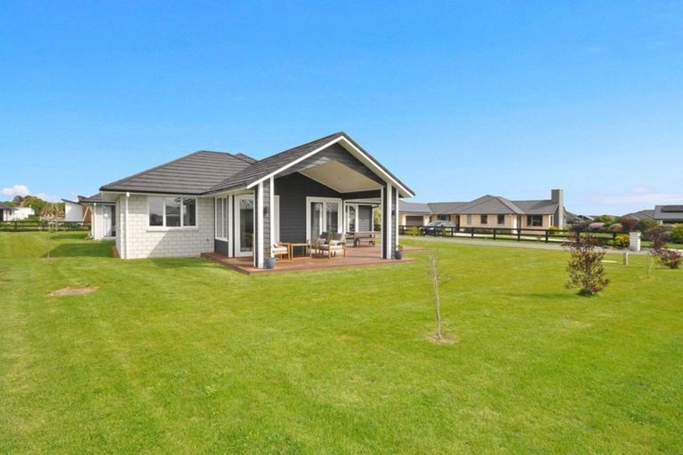 Photo of property in 33 Baxter Michael Crescent, Cambridge, 3434