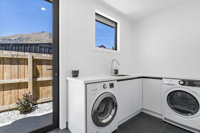 Photo of property in 27 Headley Drive, Lower Shotover, Queenstown, 9304