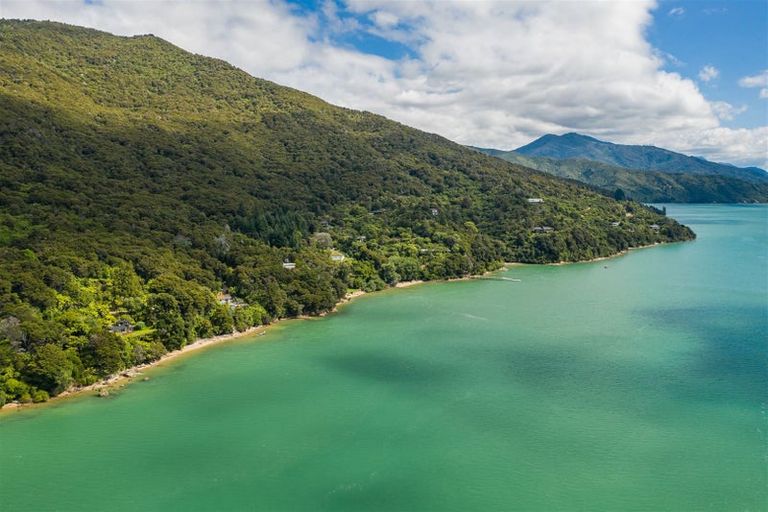 Photo of property in 480 Moetapu Bay Road, Moetapu Bay, Picton, 7282