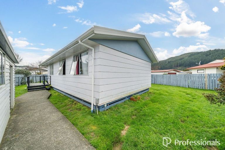 Photo of property in 14 Honey Street, Wainuiomata, Lower Hutt, 5014