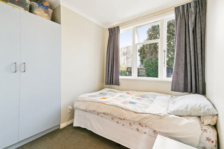Photo of property in 33 Donald Mclean Street, Newtown, Wellington, 6021