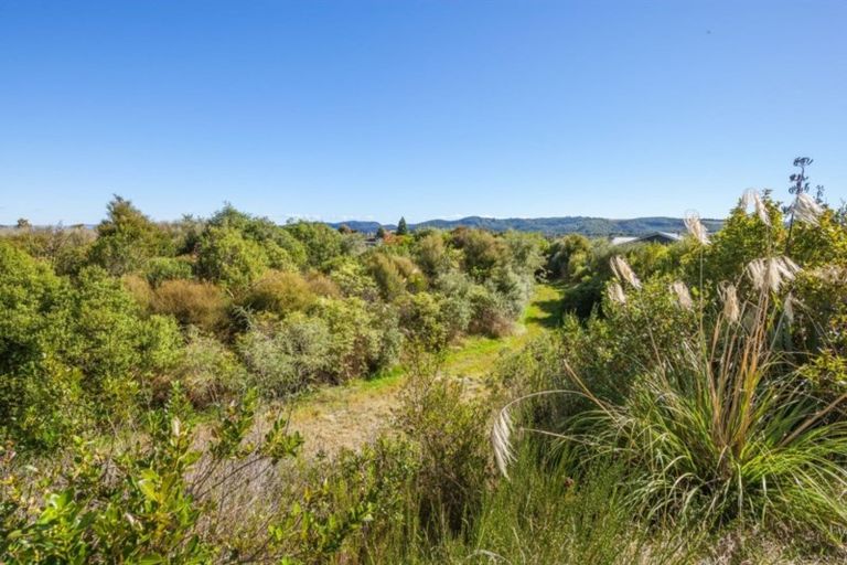 Photo of property in 21 Bodes Lane, Kinloch, Taupo, 3377