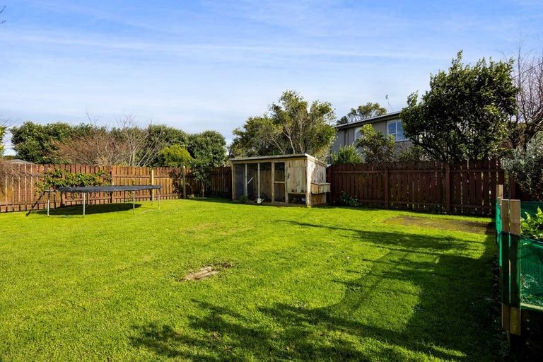 Photo of property in 464 South Road, Omata, New Plymouth, 4374