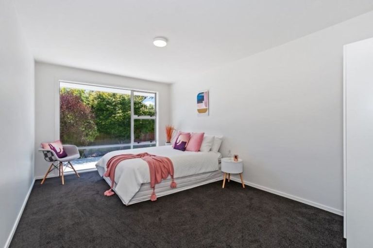 Photo of property in 259a Fifield Terrace, Opawa, Christchurch, 8023