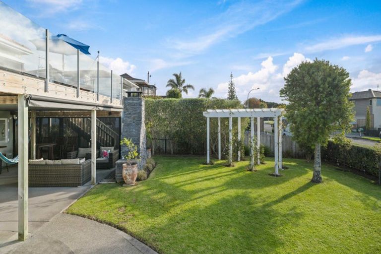 Photo of property in 48 Torkar Road, Clarks Beach, 2122