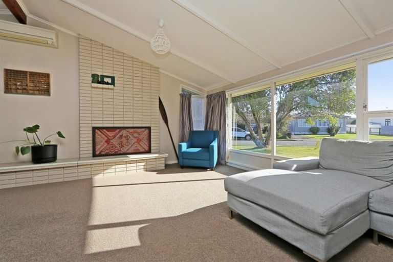 Photo of property in 25 Alamein Crescent, Onekawa, Napier, 4110