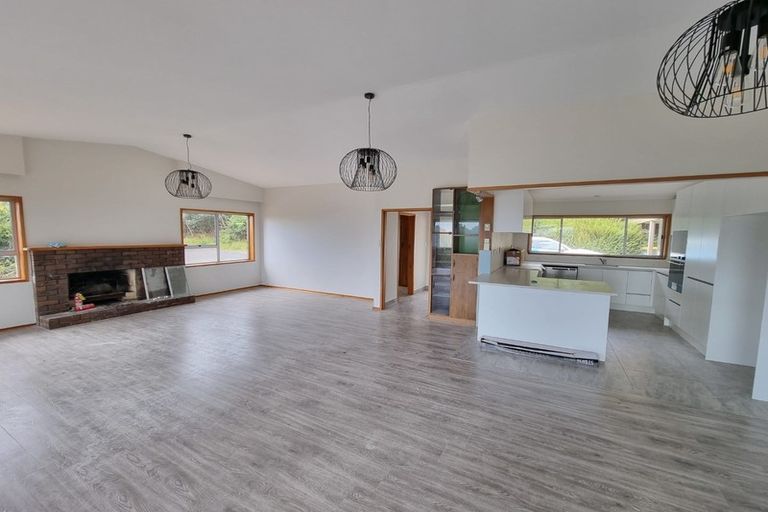 Photo of property in 645 Ponga Road, Opaheke, Papakura, 2584