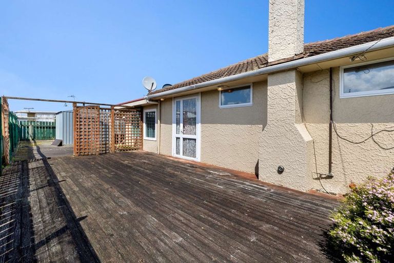 Photo of property in 38 Manuka Street, Castlecliff, Whanganui, 4501