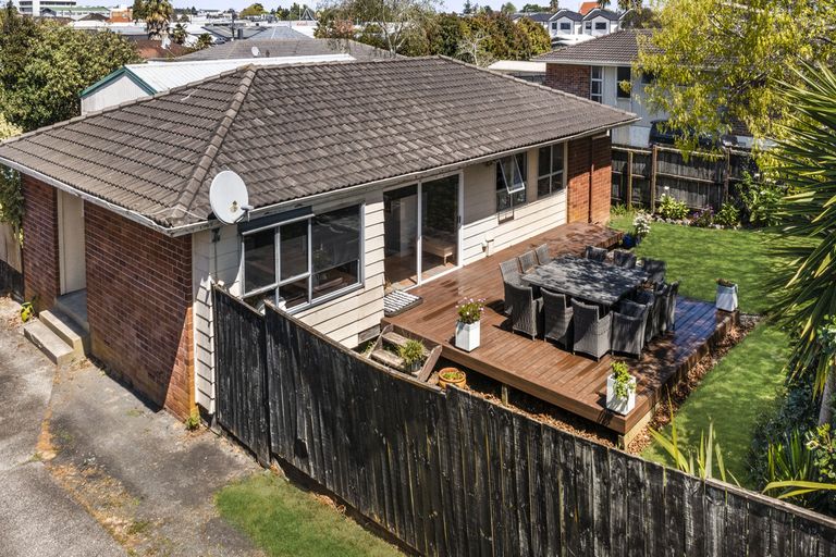 Photo of property in 81 Arimu Road, Papakura, 2110
