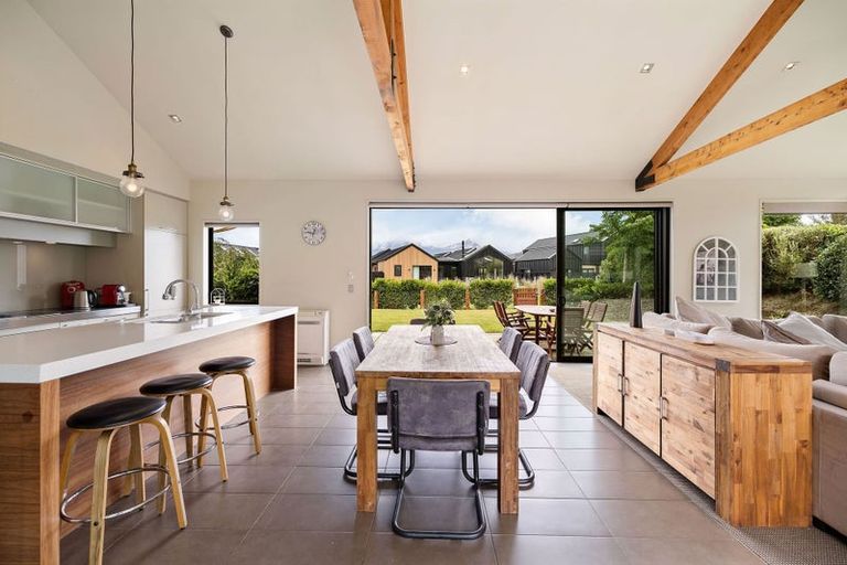 Photo of property in 5 Glengarry Court, Jacks Point, Queenstown, 9371