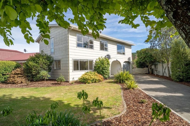 Photo of property in 4 Lord Auckland Road, Wakefield, 7025