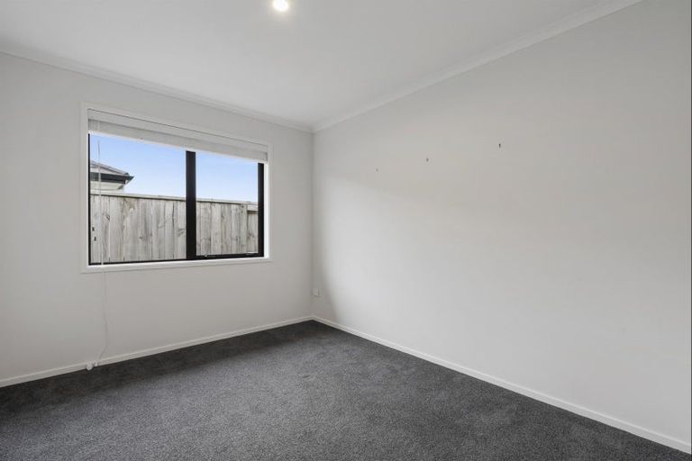 Photo of property in 27 Furlong Road, Papamoa, 3118