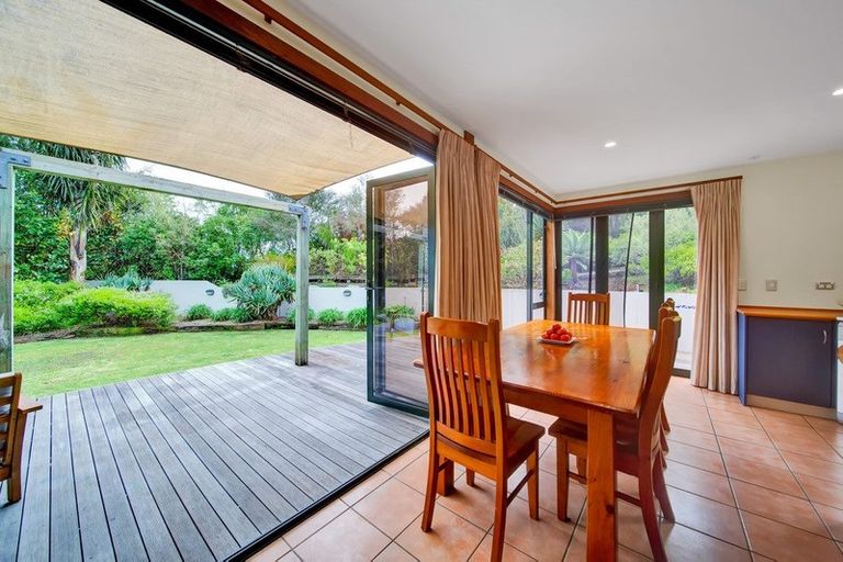 Photo of property in 2 Victoria Road, Omata, New Plymouth, 4374
