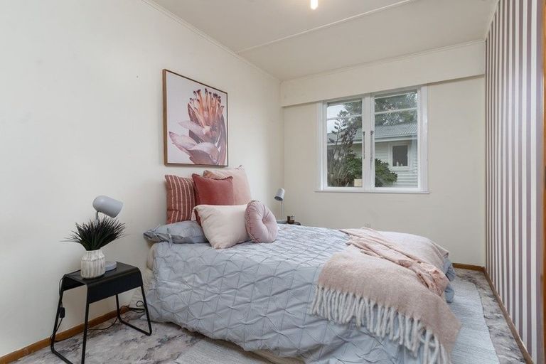 Photo of property in 16 Fergusson Street, Solway, Masterton, 5810